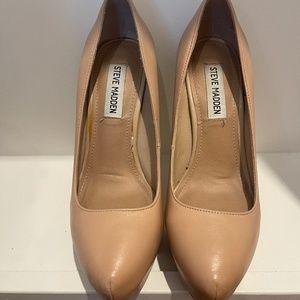 Steve Madden platform tan heels